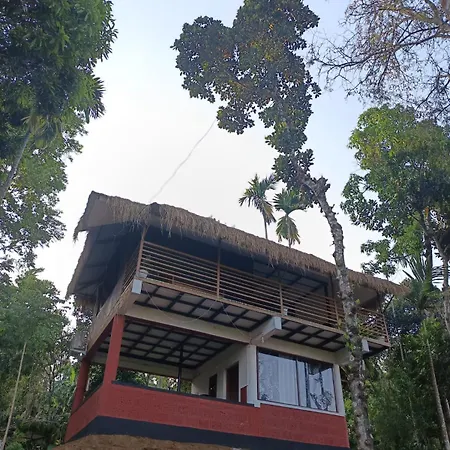 Kuruva Shoreline Wayanad Chegat Exterior photo