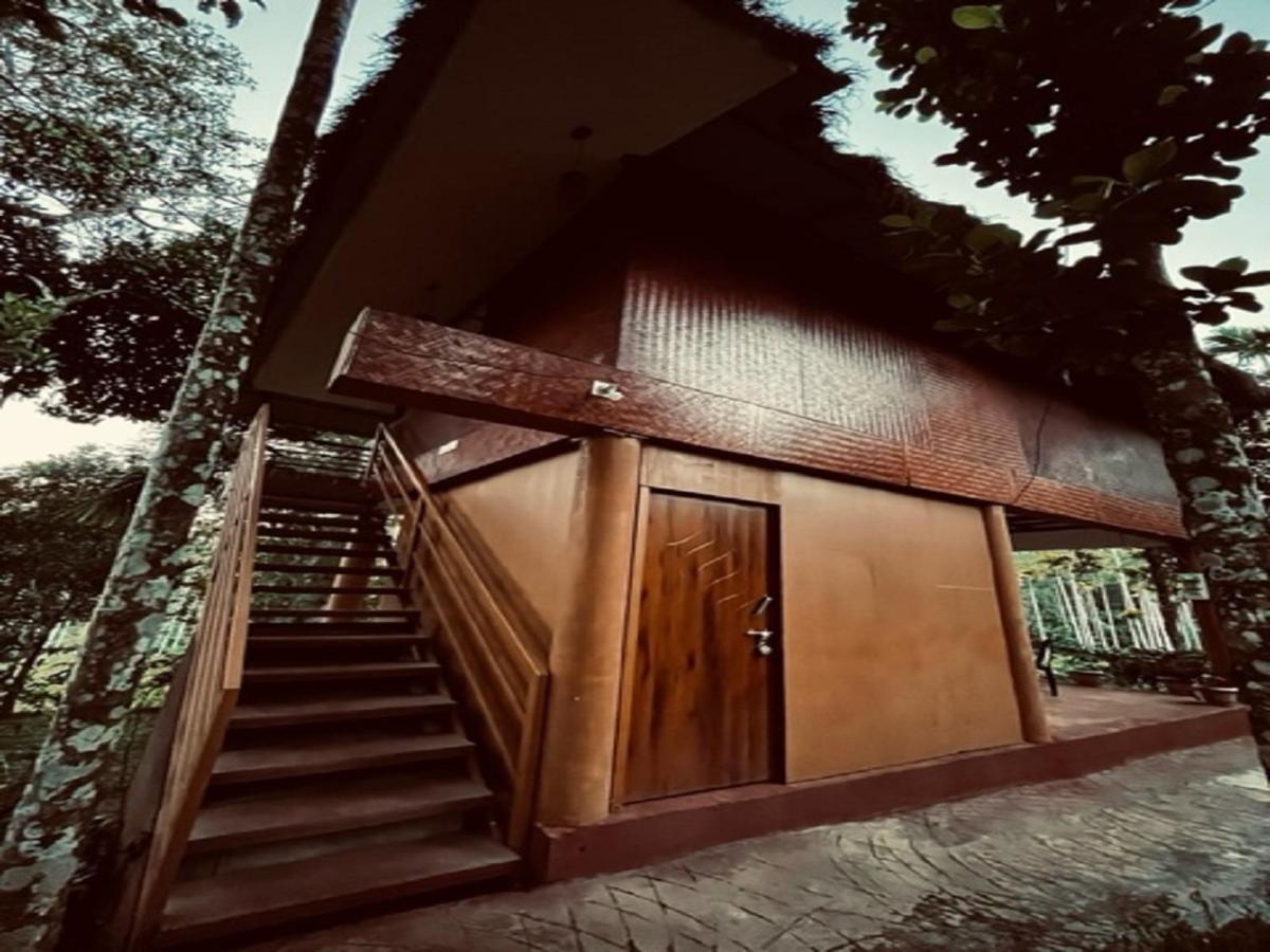 Kuruva Shoreline Wayanad Villa