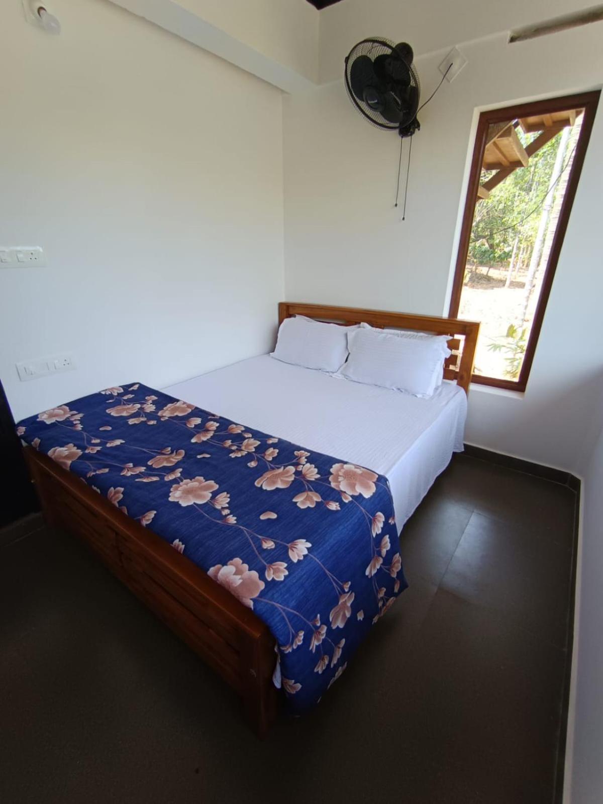 Kuruva Shoreline Wayanad Villa *